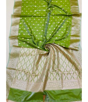 Mehendi Green Pure Banarasi Tanchhui Silk Self Weaved Rich Zari Pallu Border With Tassels Saree